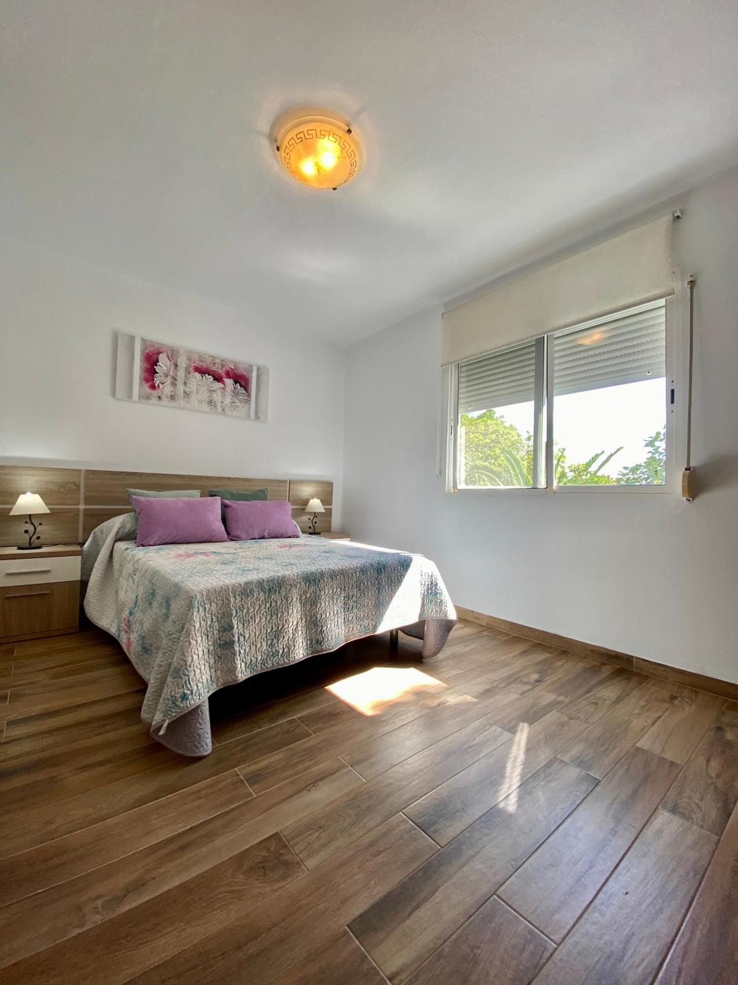 Shr042 Centrico Apartamento De Tres Habitaciones Nerja Esterno foto